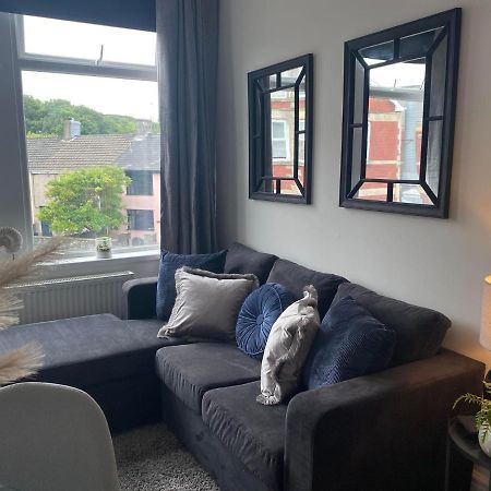 The Retreats 2 Kenfig Hill Pet Friendly 2 Bedroom Flat With King Size Bed Twin Beds And Sofa Bed Sleeps Up To 5 People Buitenkant foto