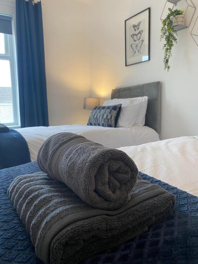 The Retreats 2 Kenfig Hill Pet Friendly 2 Bedroom Flat With King Size Bed Twin Beds And Sofa Bed Sleeps Up To 5 People Buitenkant foto