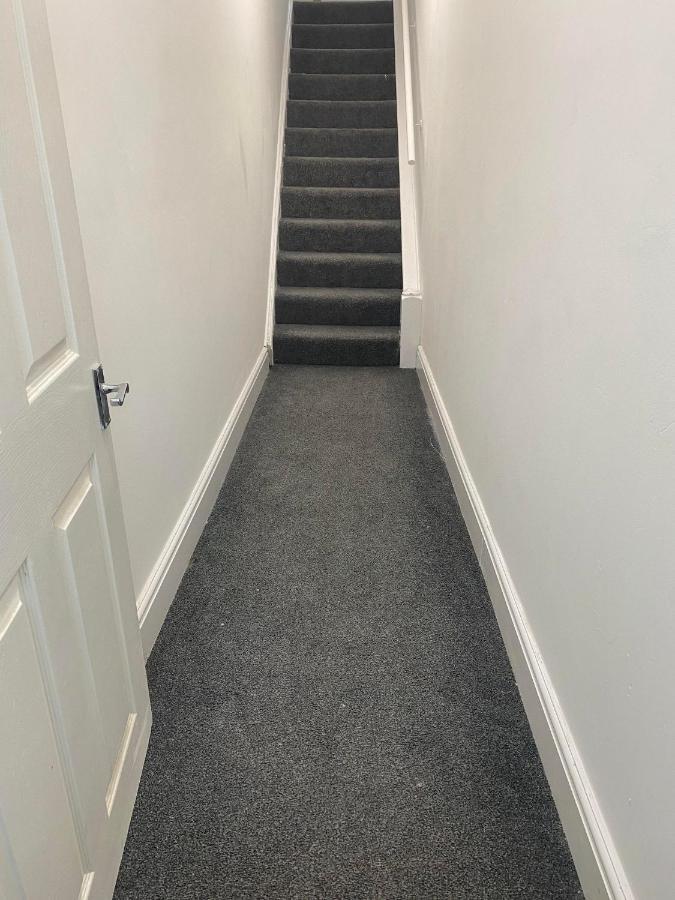 The Retreats 2 Kenfig Hill Pet Friendly 2 Bedroom Flat With King Size Bed Twin Beds And Sofa Bed Sleeps Up To 5 People Buitenkant foto